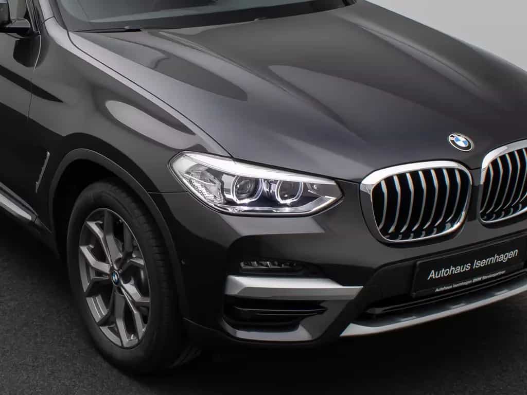 BMW X3 xD20d xLine Kamera DAB Memory AHK Komfort 19" 07/2021-photo-17