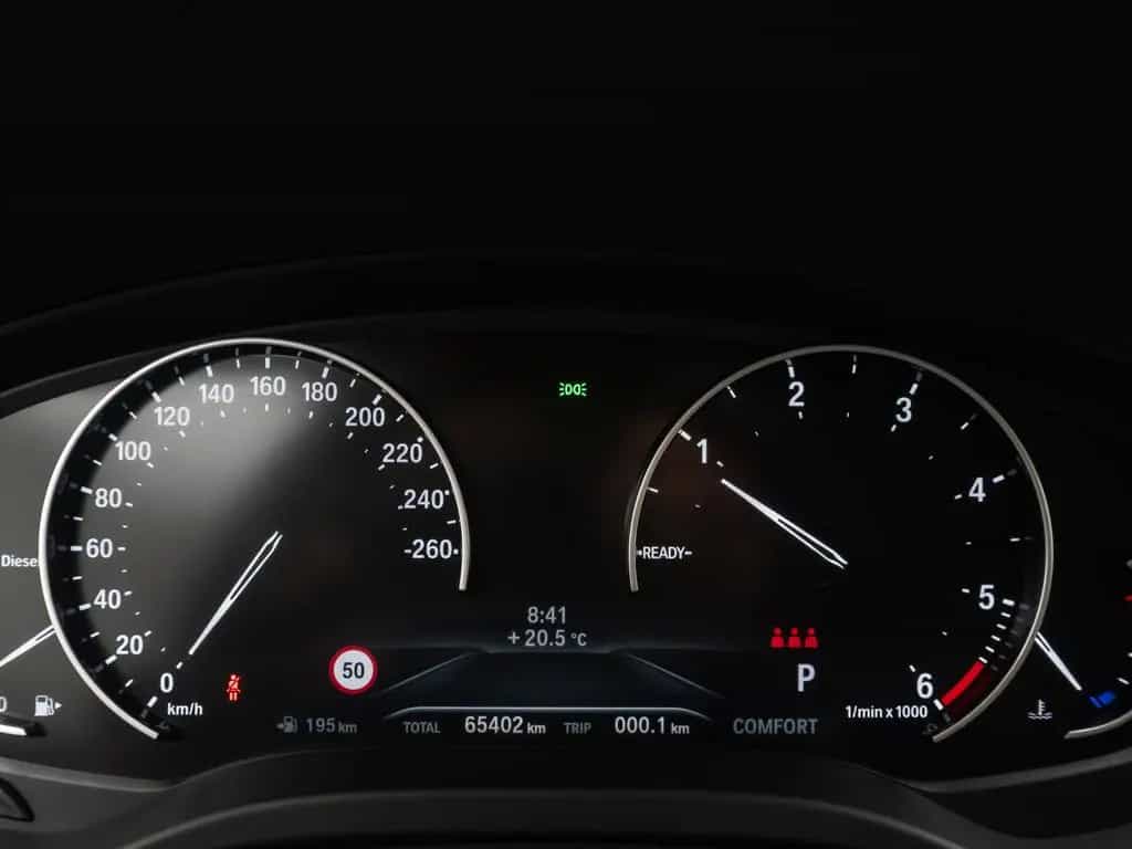 BMW X3 xD20d xLine Kamera DAB Memory AHK Komfort 19" 07/2021-photo-39