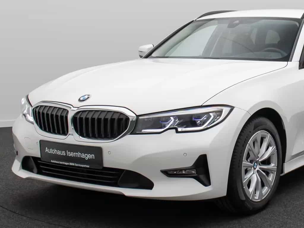 BMW 320 d HUD DAB Laser PDC DrivAssist Komfort Alarm 07/2021-photo-17