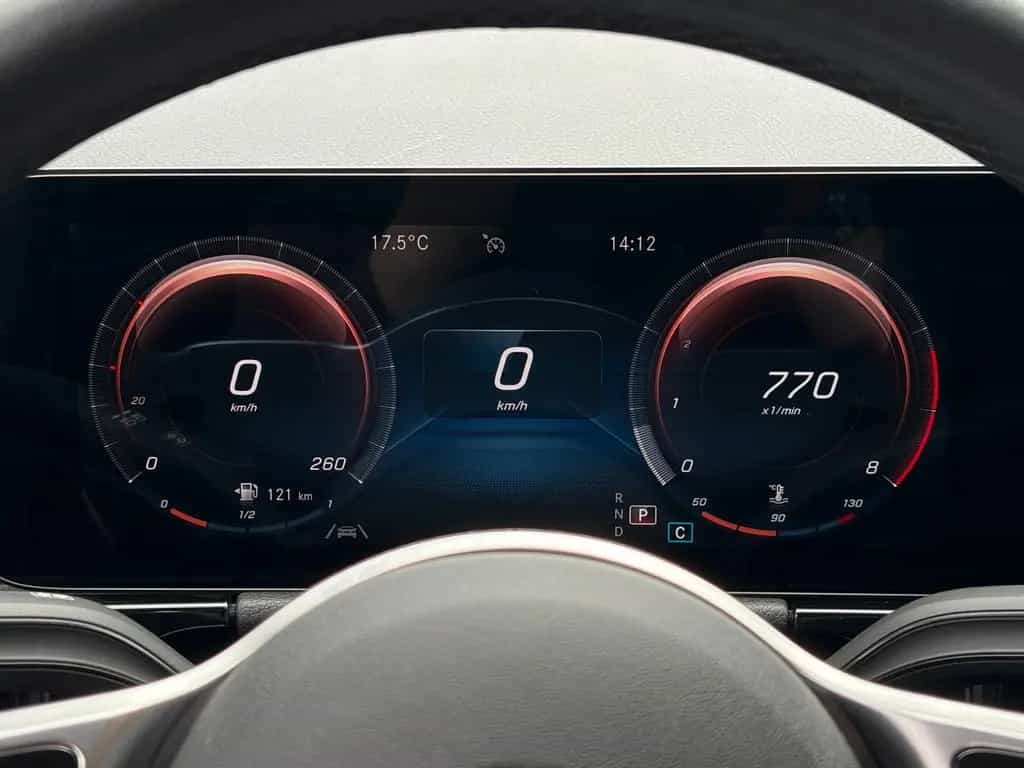 Mercedes-Benz GLA 200 7G-DCT Progressive CarPlay Temp CAM AHK 09/2020-photo-22