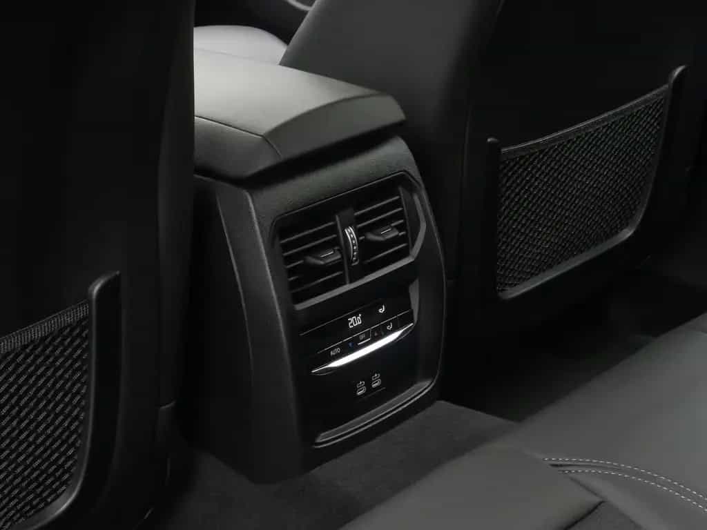 BMW 420 Gran Coupé Alarm Kamera DAB GeschwindigReg 02/2022-photo-26