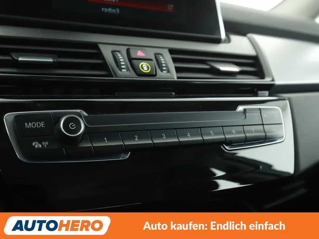 BMW 218 Active Tourer 2er 218i Active Tourer Advantage*NAVI*TEMPO*PDC* 03/2019-photo-24