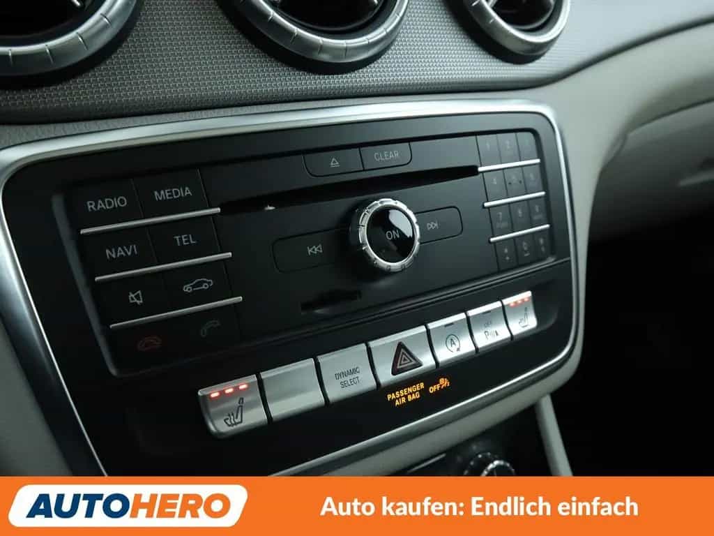 Mercedes-Benz CLA 220 4Matic Urban Aut.*LED*NAVI*ACC*CAM*PDC* 01/2018-photo-21