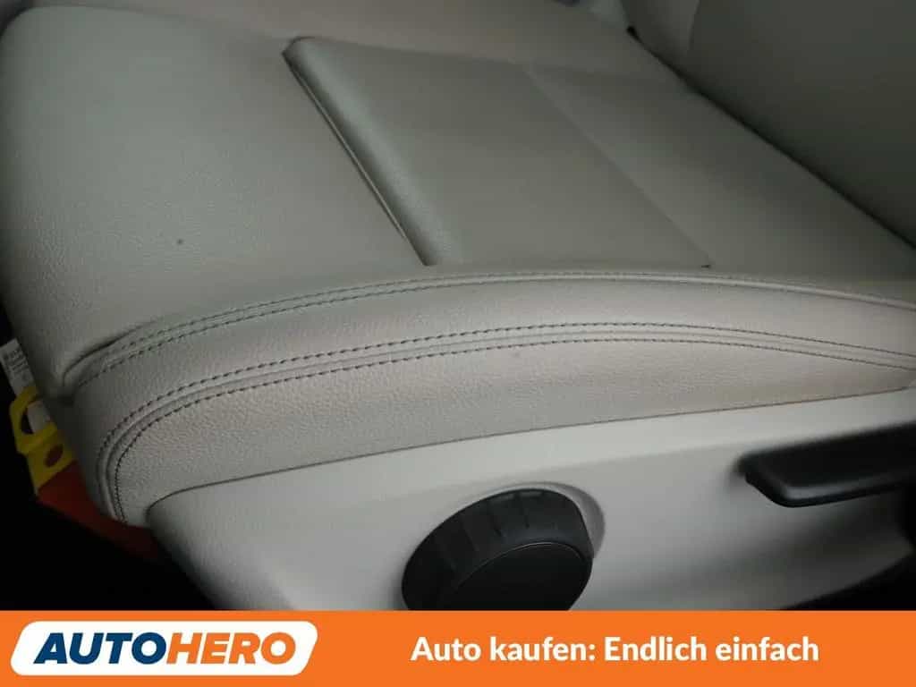 Mercedes-Benz CLA 220 4Matic Urban Aut.*LED*NAVI*ACC*CAM*PDC* 01/2018-photo-29