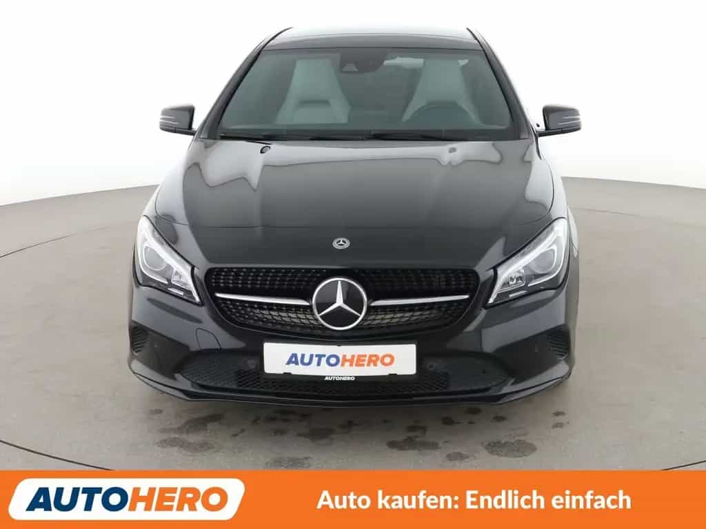 Mercedes-Benz CLA 220 4Matic Urban Aut.*LED*NAVI*ACC*CAM*PDC* 01/2018-photo-8