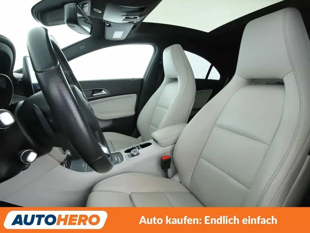Mercedes-Benz CLA 220 4Matic Urban Aut.*LED*NAVI*ACC*CAM*PDC* 01/2018-photo-9