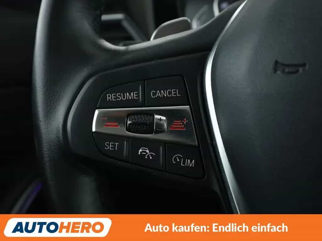 BMW 330 3er 330d xDrive Sport Line Aut.*NAVI*HUD*ACC* 11/2020-photo-31