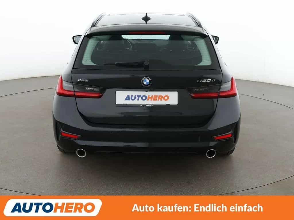 BMW 330 3er 330d xDrive Sport Line Aut.*NAVI*HUD*ACC* 11/2020-photo-4