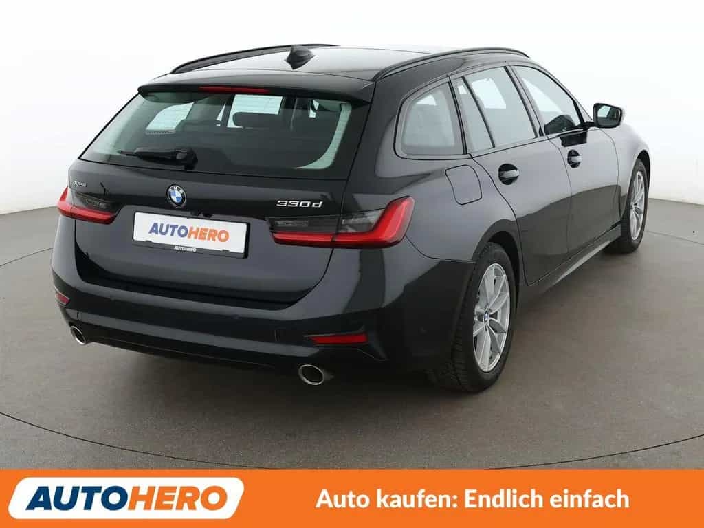 BMW 330 3er 330d xDrive Sport Line Aut.*NAVI*HUD*ACC* 11/2020-photo-5