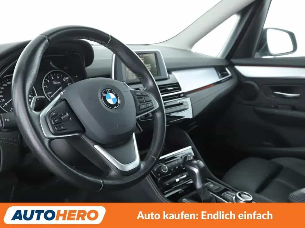 BMW 220 Gran Tourer 220i Gran Tourer Luxury Line Aut.*NAVI*LED*TEMPO 05/2016-photo-10