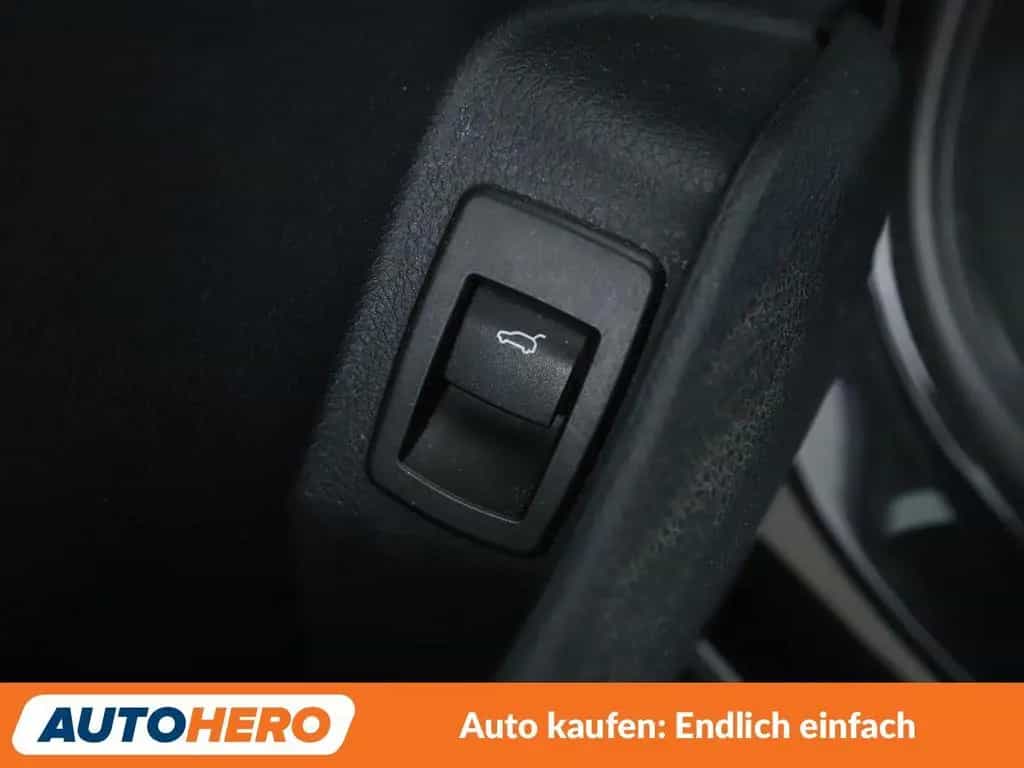 BMW 220 Gran Tourer 220i Gran Tourer Luxury Line Aut.*NAVI*LED*TEMPO 05/2016-photo-31