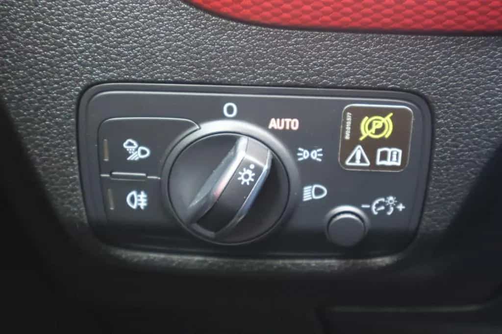 Audi Q2 1.4 TFSI CoD Design Pro Line Plus | Black Edi 06/2018-photo-26