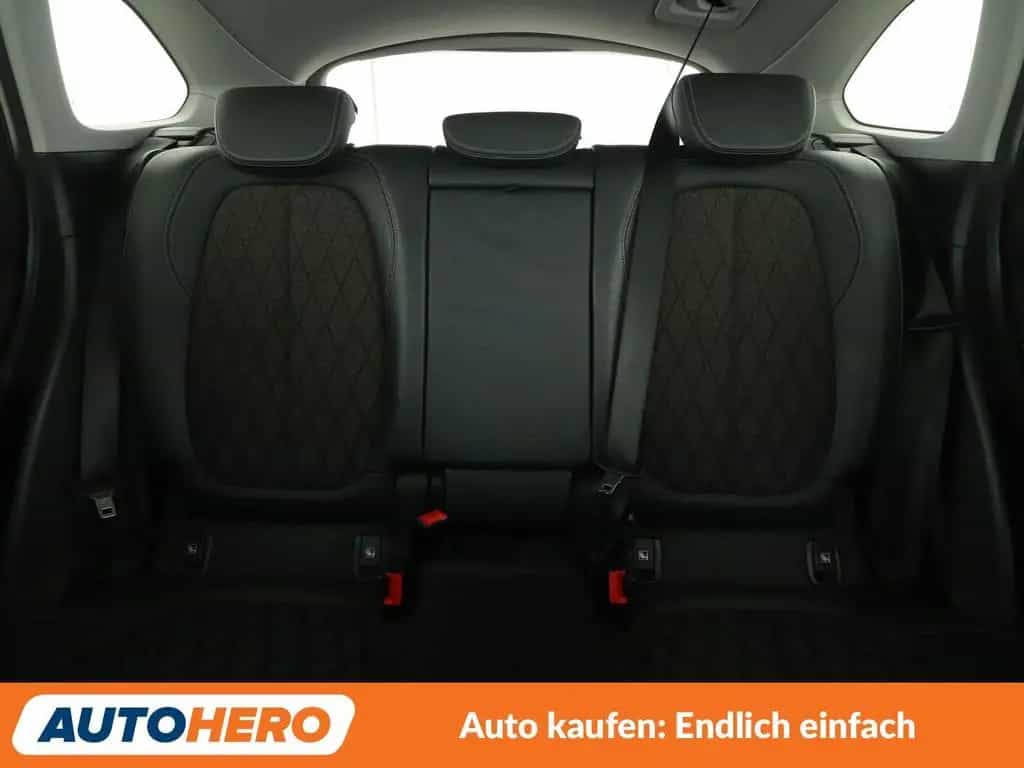 BMW X1 sDrive 18i xLine Aut.*NAVI*LED*PDC*SHZ*TEMPO* 11/2018-photo-15