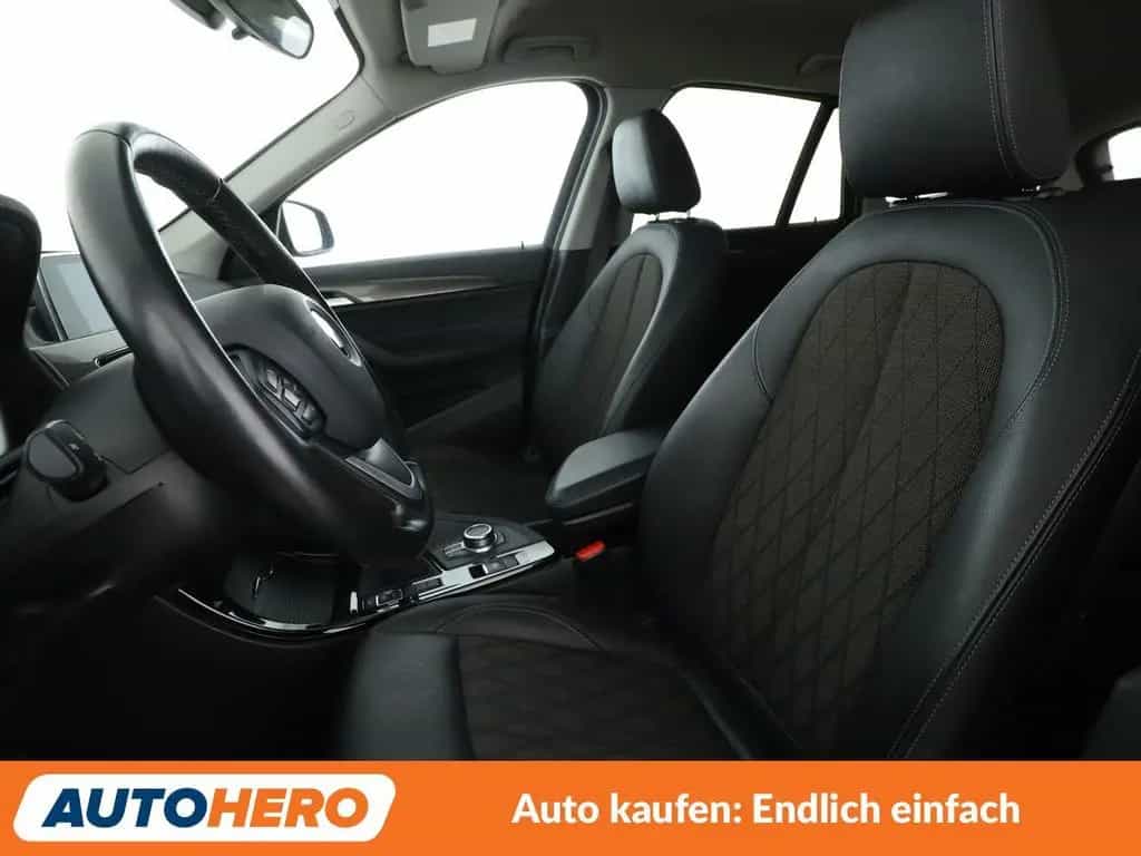 BMW X1 sDrive 18i xLine Aut.*NAVI*LED*PDC*SHZ*TEMPO* 11/2018-photo-9