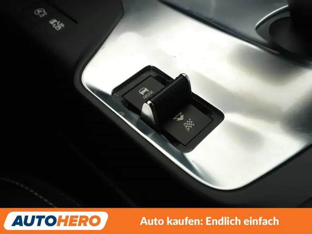 Jaguar E-Pace P200 R-Dynamic AWD Aut.*NAVI*CAM*LED* 12/2019-photo-27