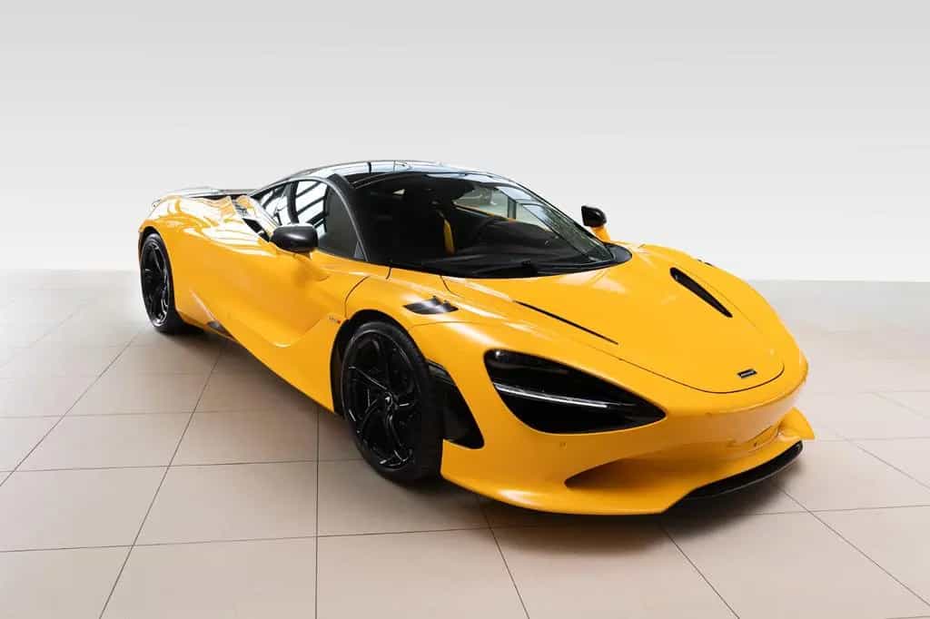 McLaren 750S Coupe - MSO Volcano Yellow - Carbon Louvres null-photo-2