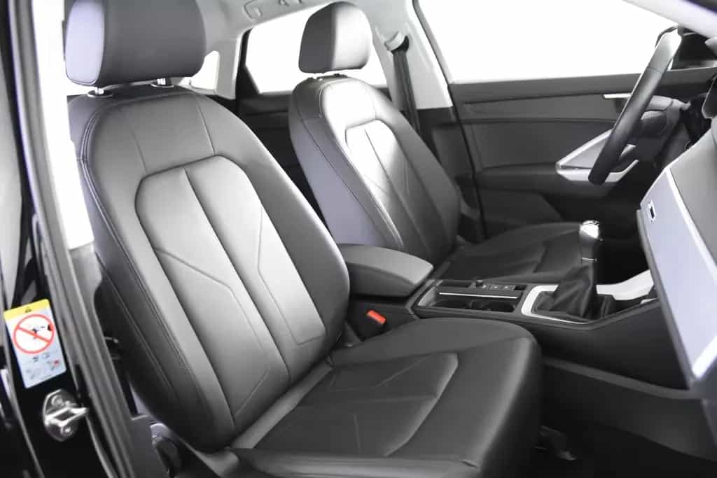 Audi Q3 Sportback 35 TFSi S-Line *1.Hand*Leder*SHZ* 04/2022-photo-2