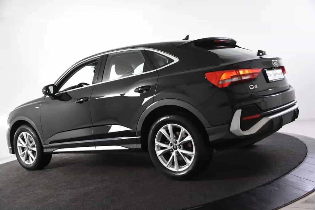 Audi Q3 Sportback 35 TFSi S-Line *1.Hand*Leder*SHZ* 04/2022-photo-31