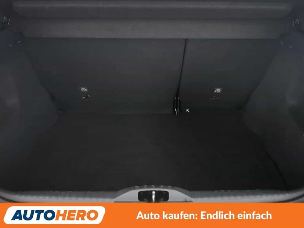 Citroën C3 1.2 PureTech Shine*NAVI*TEMPO*CAM*PDC* 09/2018-photo-17