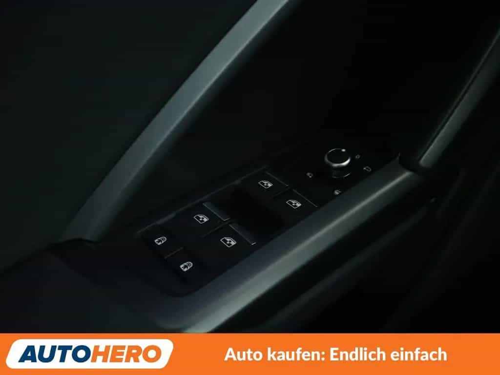 Audi Q3 35 TFSI S Line Aut.*NAVI*LED*TEMPO*PDC* 01/2019-photo-26