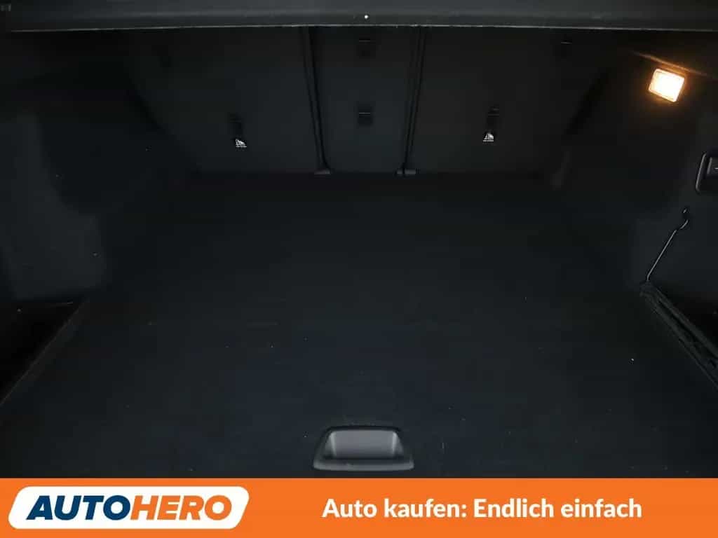 BMW X1 sDrive 18d *NAVI*LIMITER*PDC*SHZ*ALU*PANO*KLIMA* 05/2022-photo-17