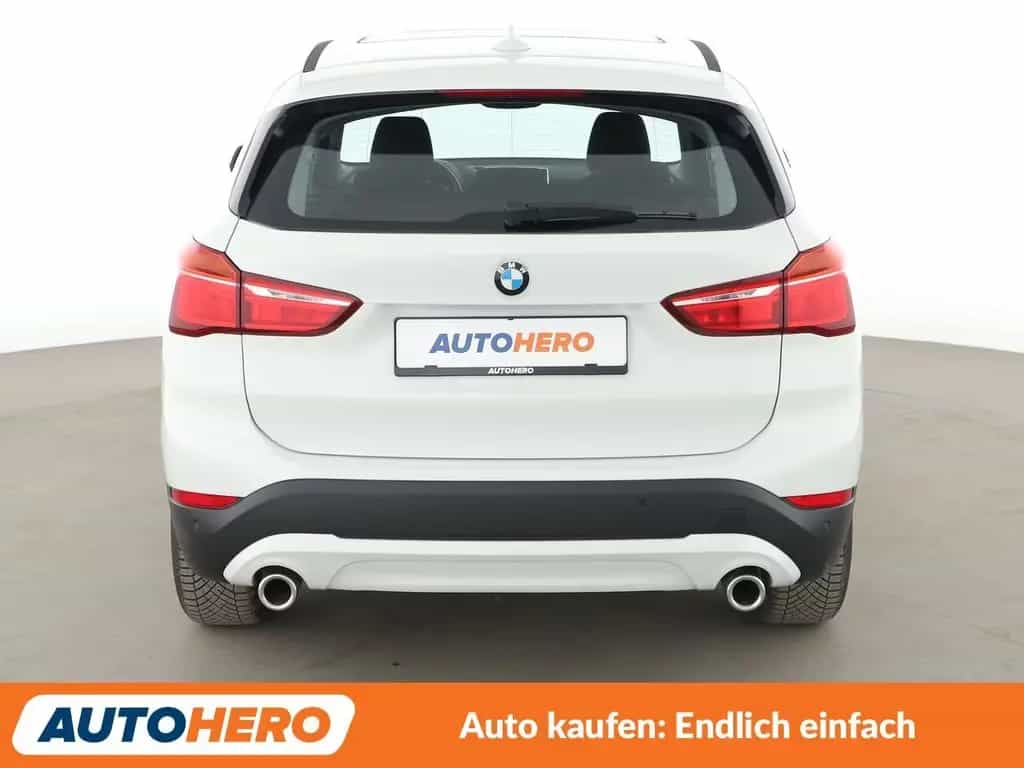 BMW X1 sDrive 18d *NAVI*LIMITER*PDC*SHZ*ALU*PANO*KLIMA* 05/2022-photo-4