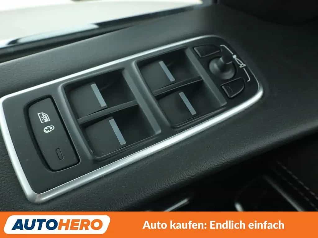 Jaguar F-Pace 30d R-Sport AWD Aut.*NAVI*TEMPO*CAM*PDC* 12/2018-photo-35