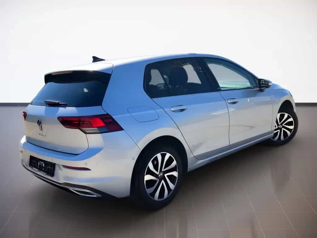 Volkswagen Golf LIFE ACTIVE 1.5TSI LED.NAV.HUD.AMBIENTE.STA 01/2023-photo-3