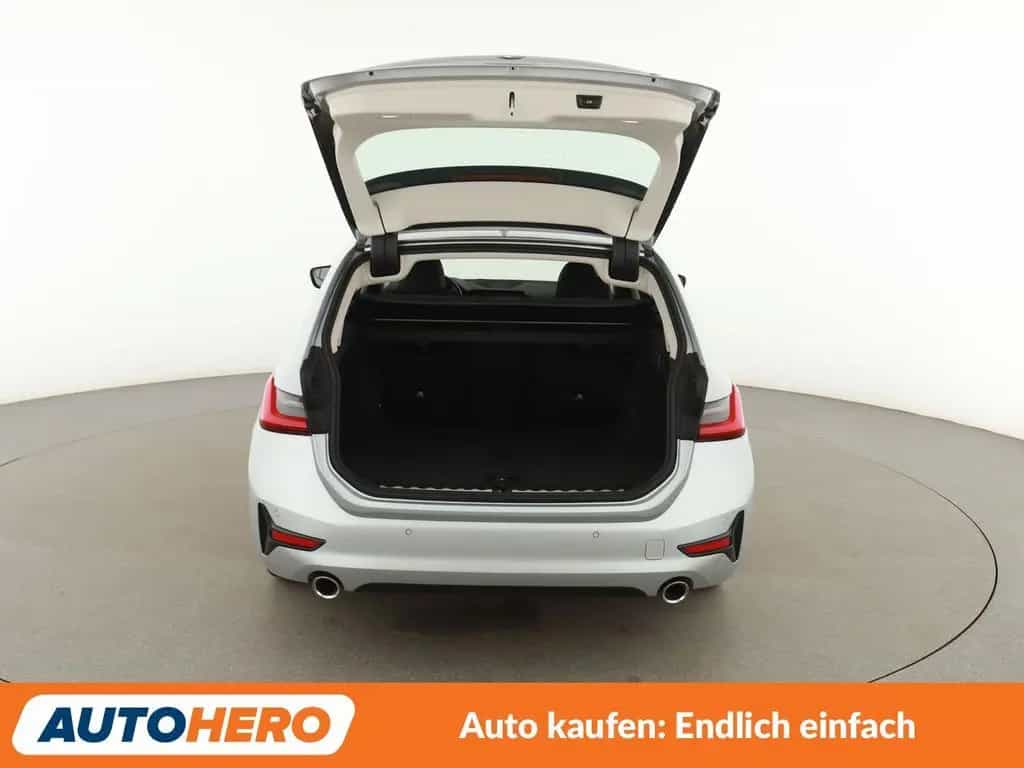 BMW 320 d Sport Line Aut.*NAVI*LED*PDC*ACC*SHZ*ALU* 08/2020-photo-16