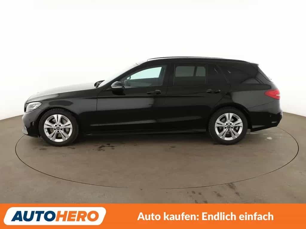 Mercedes-Benz C 300 T AMG Line Aut.*NAVI*CAM*LED*ACC*PANO*AHK* 08/2018-photo-2