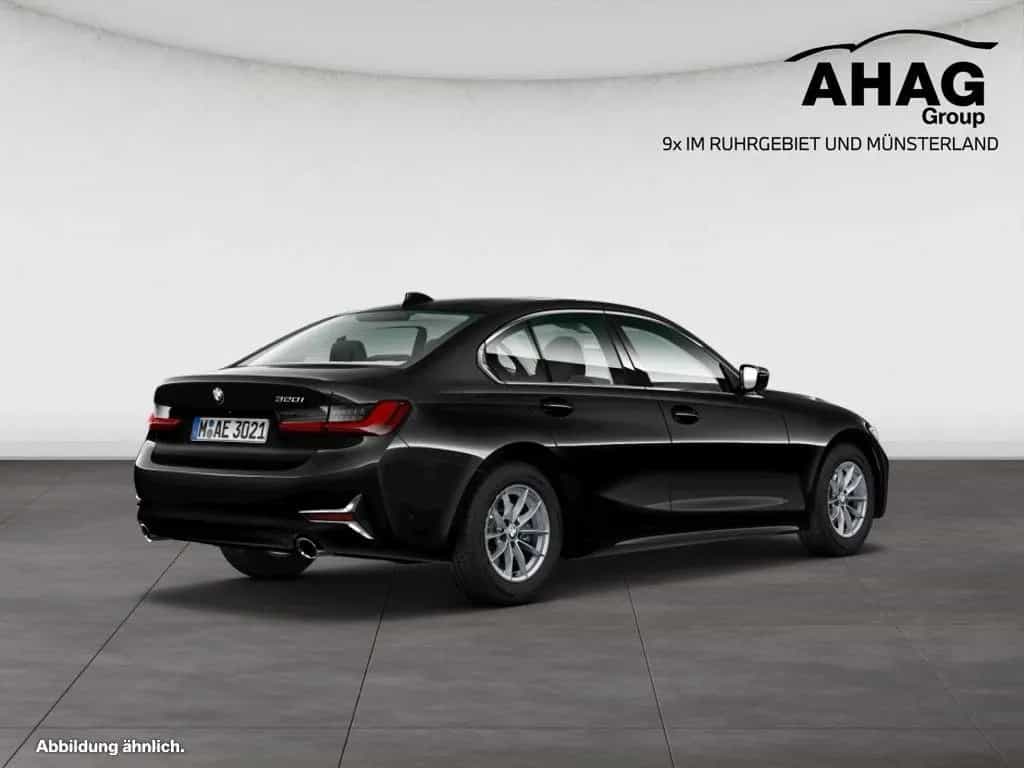 BMW 320 i Limousine 09/2021-photo-1