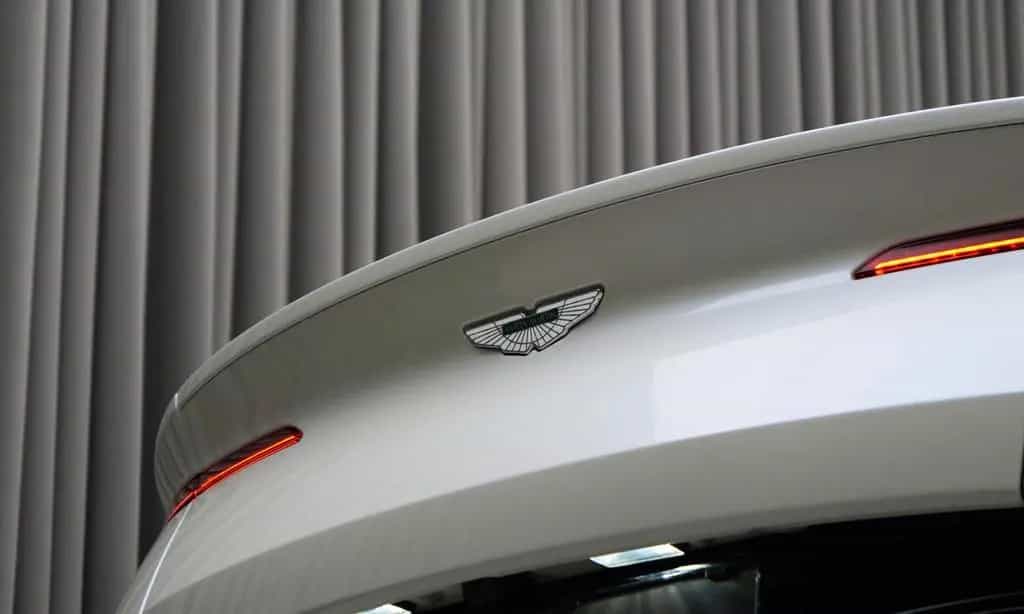 Aston Martin DB11 5.2 V12 AMR w. Power Upgrade 12/2016-photo-11