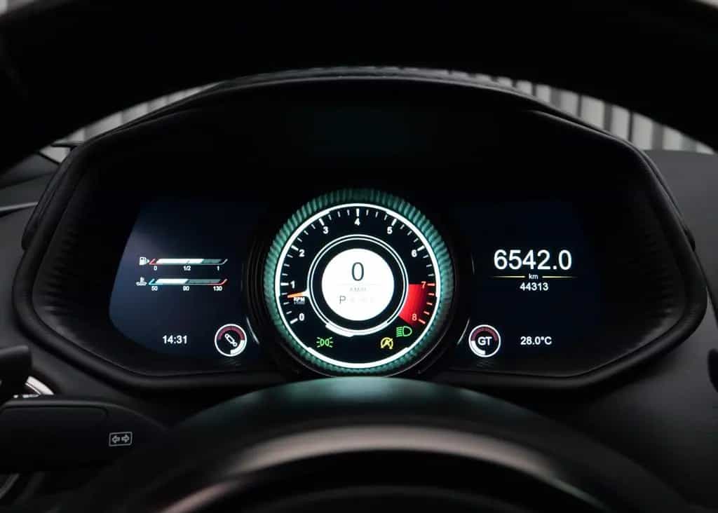 Aston Martin DB11 5.2 V12 AMR w. Power Upgrade 12/2016-photo-20