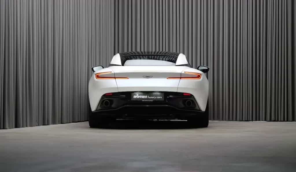 Aston Martin DB11 5.2 V12 AMR w. Power Upgrade 12/2016-photo-3