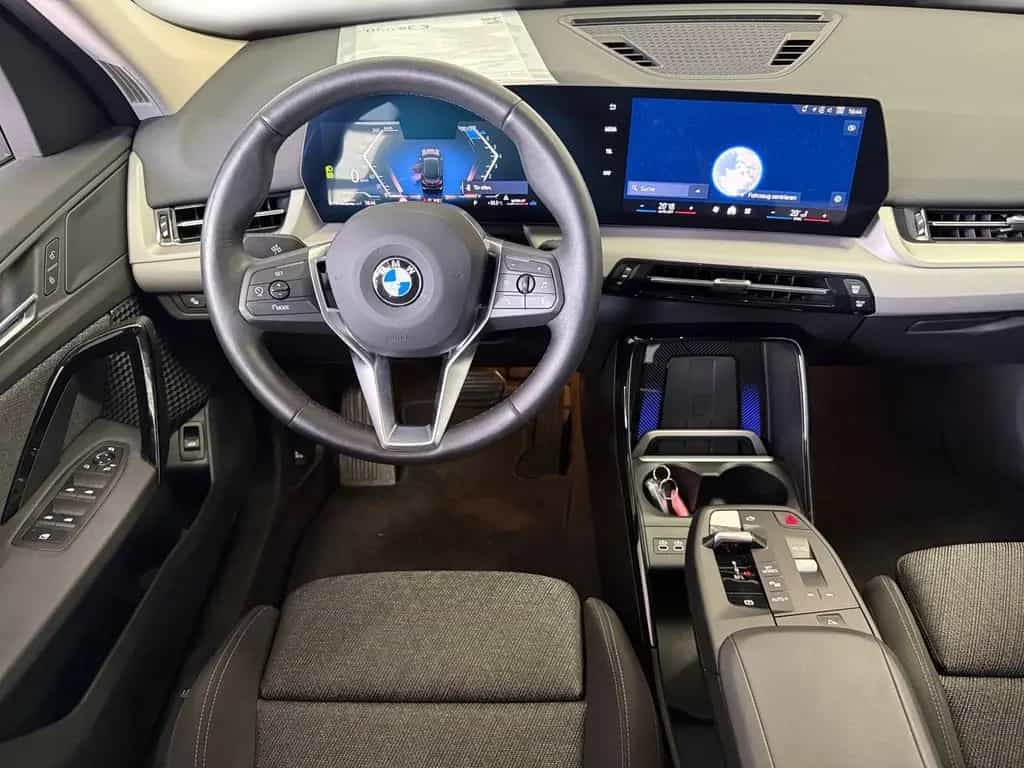 BMW X1 20i sDrive*a.LED*Navi*DriveA*Kamera*AHK*DAB 12/2024-photo-11