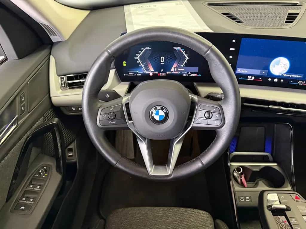 BMW X1 20i sDrive*a.LED*Navi*DriveA*Kamera*AHK*DAB 12/2024-photo-12
