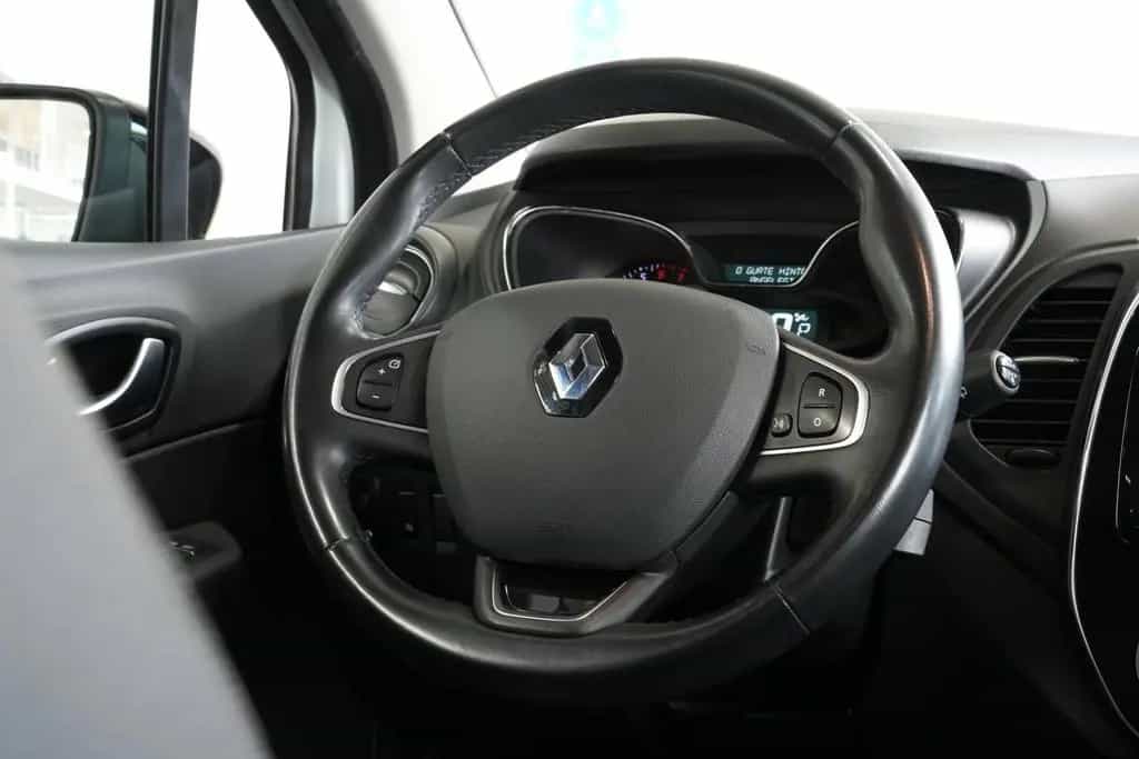 Renault Captur Intens *AUT*NAV*SHZ*LED*KAMERA* 02/2019-photo-19