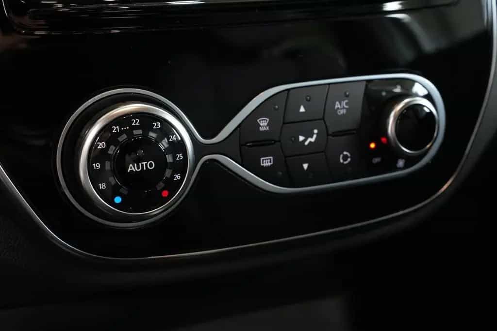 Renault Captur Intens *AUT*NAV*SHZ*LED*KAMERA* 02/2019-photo-22