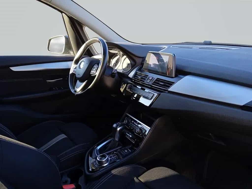 BMW 220 Gran Tourer i Advantage*AHK*Keyless*RFK*LED* 02/2018-photo-9
