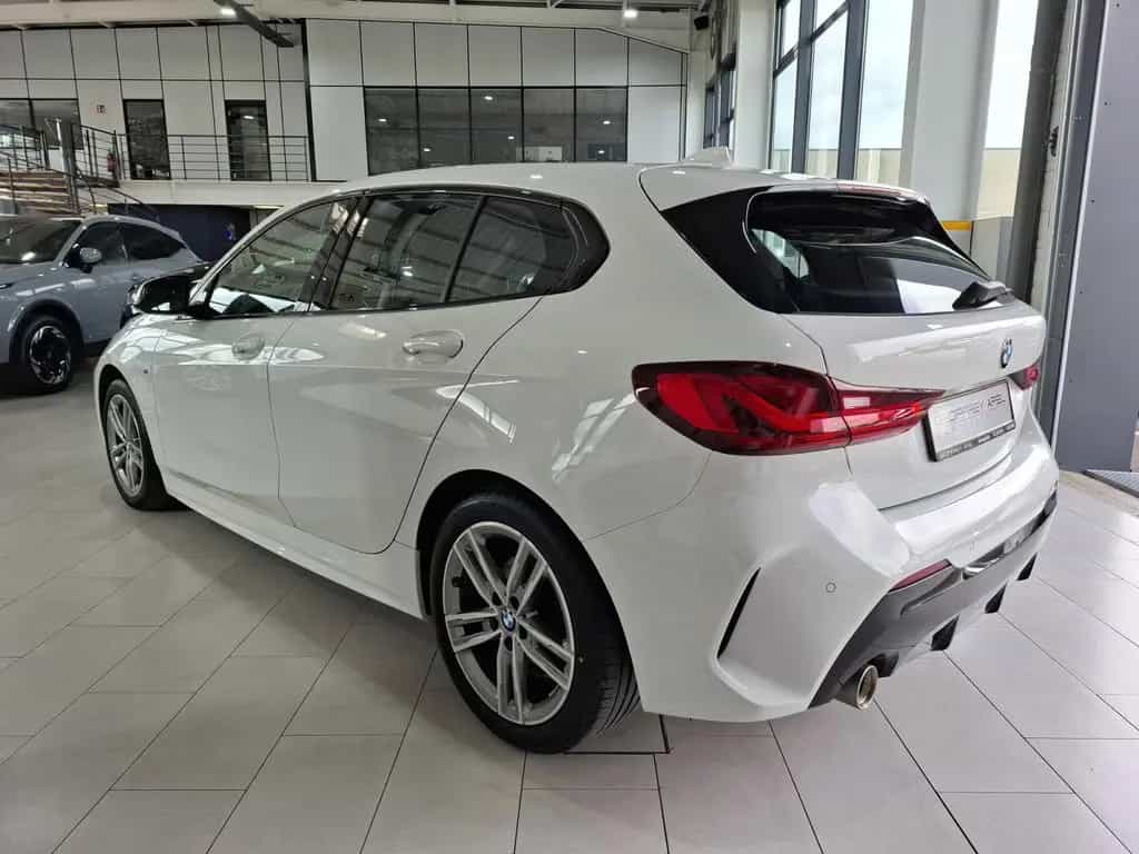 BMW 118 i M SPORT PAKET, NAVI, LED, COCKPIT DIGITAL, 09/2021-photo-1