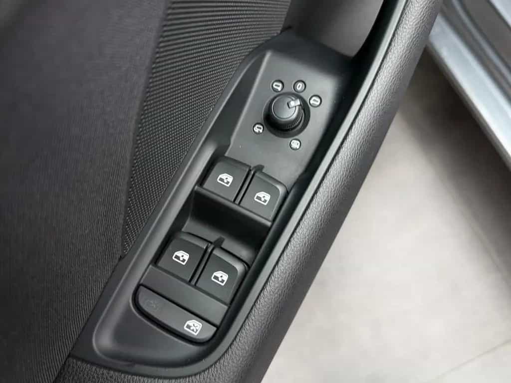 Audi A3 30 TDI basis 1.6 TDI|PDC|KLIMA|SHZG|NAVI|LM 12/2019-photo-10