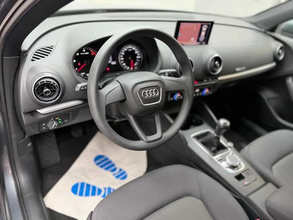 Audi A3 30 TDI basis 1.6 TDI|PDC|KLIMA|SHZG|NAVI|LM 12/2019-photo-8