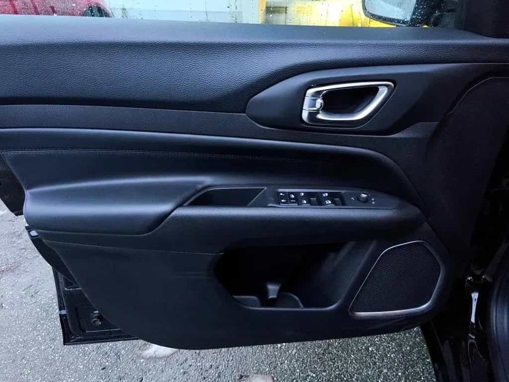 Jeep Compass 1,5l GSE T4 48V e-Hybr 10/2023-photo-13