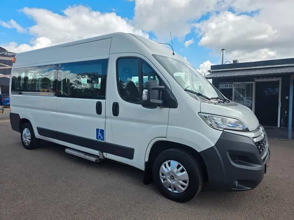 Citroën Jumper Behindertengerecht 35 L3H2 Profi verglast 01/2017-photo-1