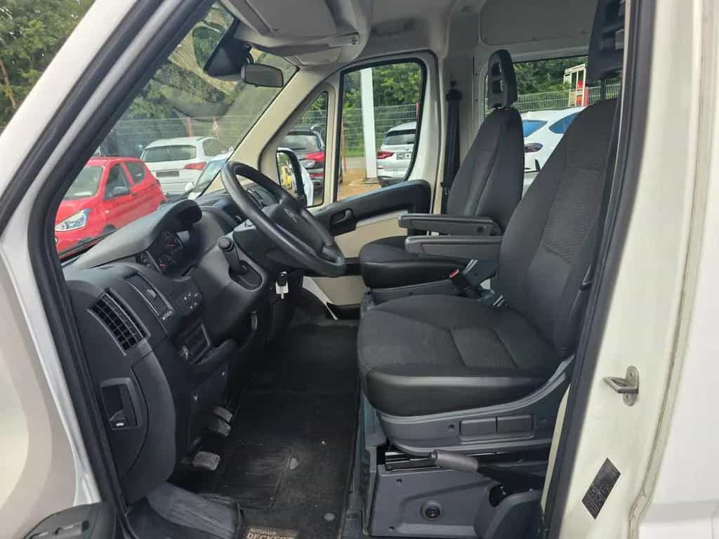 Citroën Jumper Behindertengerecht 35 L3H2 Profi verglast 01/2017-photo-13