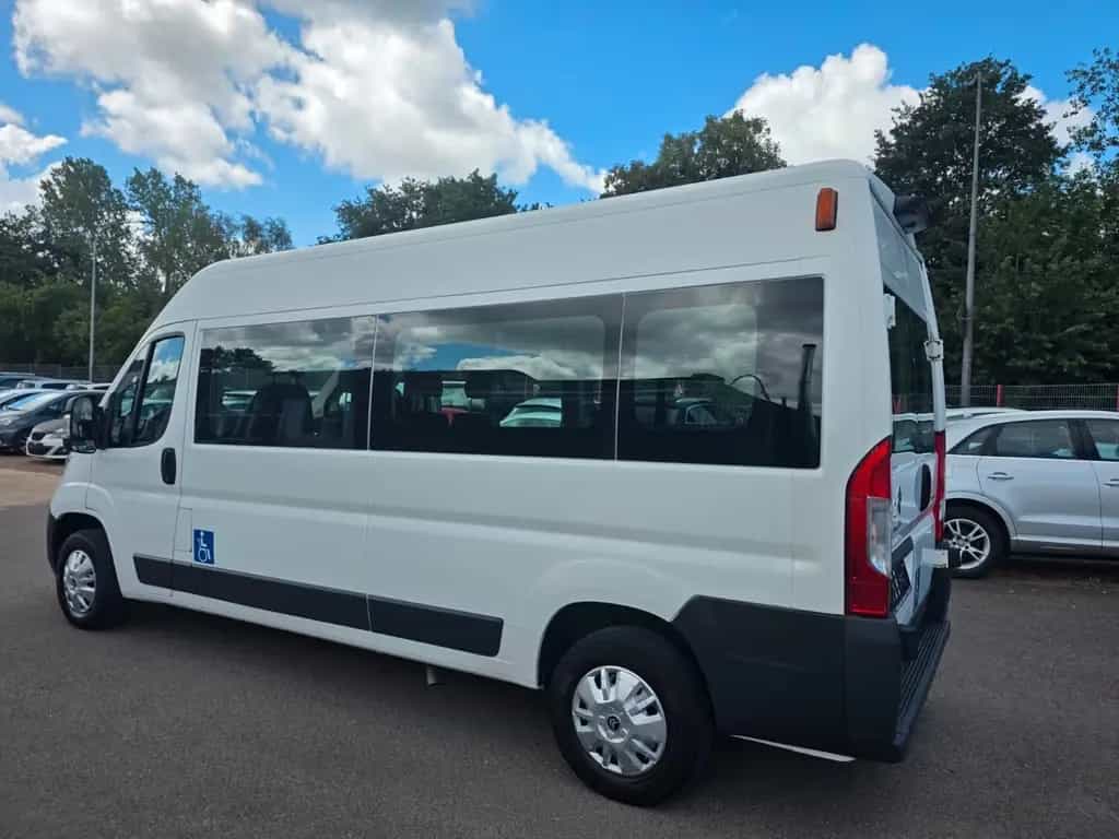 Citroën Jumper Behindertengerecht 35 L3H2 Profi verglast 01/2017-photo-3