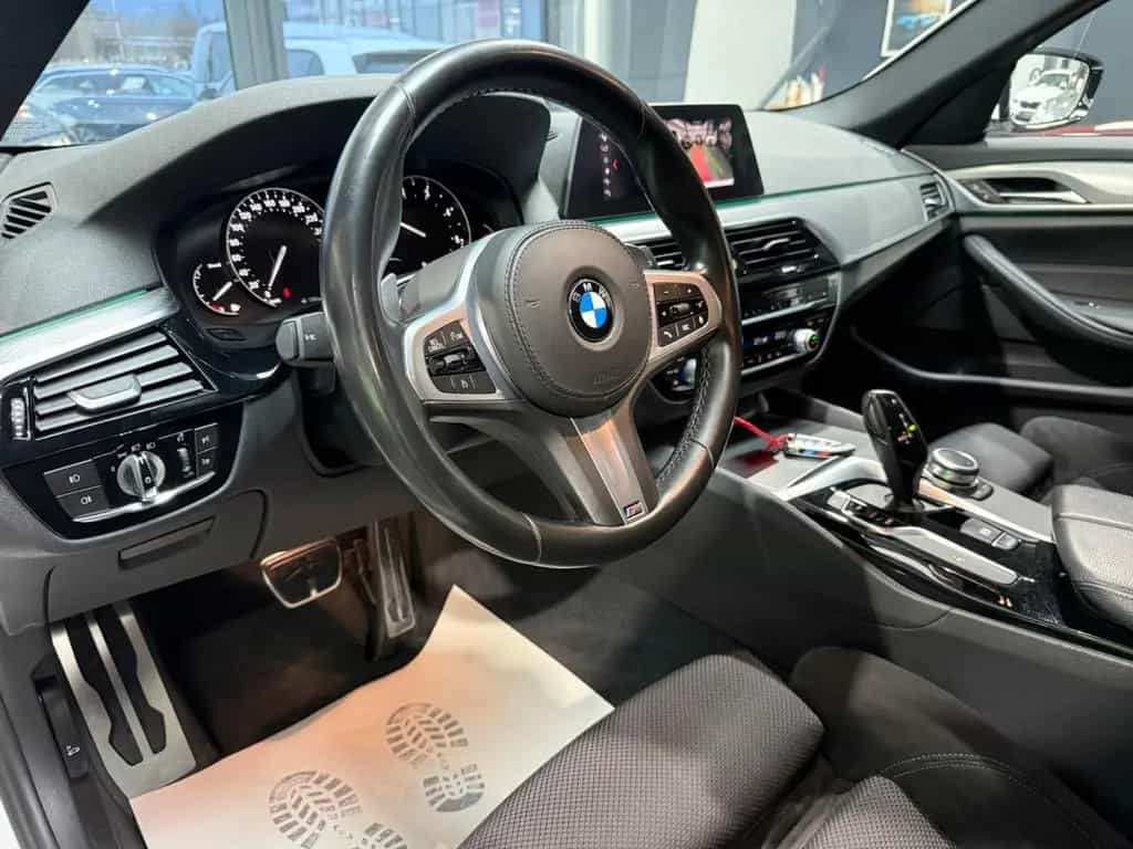 BMW 520 d M Sportpaket 2HD/R-Kamera/LED/Alcantara 06/2020-photo-16