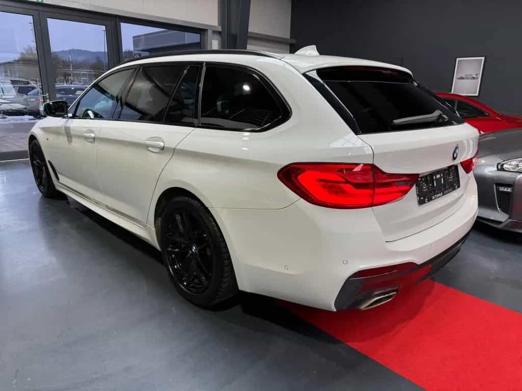 BMW 520 d M Sportpaket 2HD/R-Kamera/LED/Alcantara 06/2020-photo-8