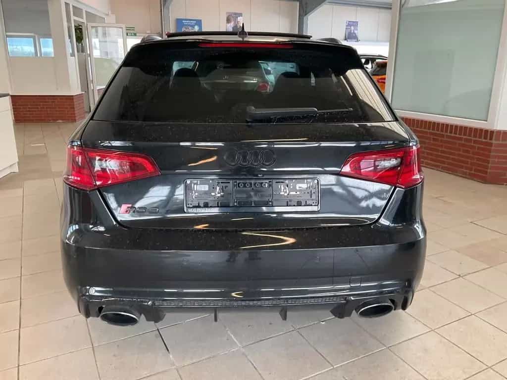 Audi RS3 Sportback 2.5 TFSI quattro 280 Km/H V-Max 08/2016-photo-11