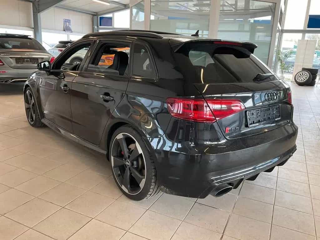 Audi RS3 Sportback 2.5 TFSI quattro 280 Km/H V-Max 08/2016-photo-13